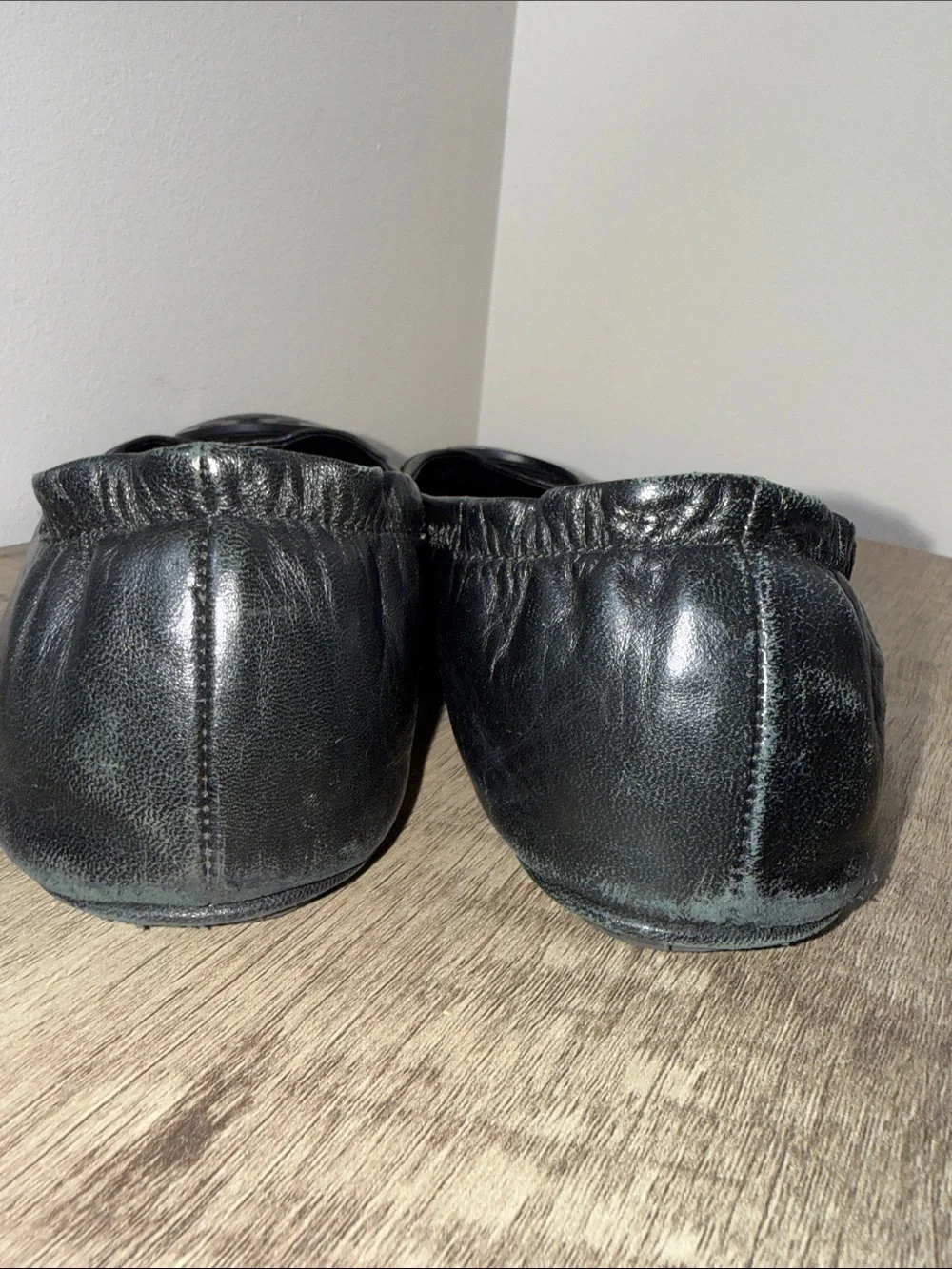 Tory Burch Black Leather Logo Ballet Flats